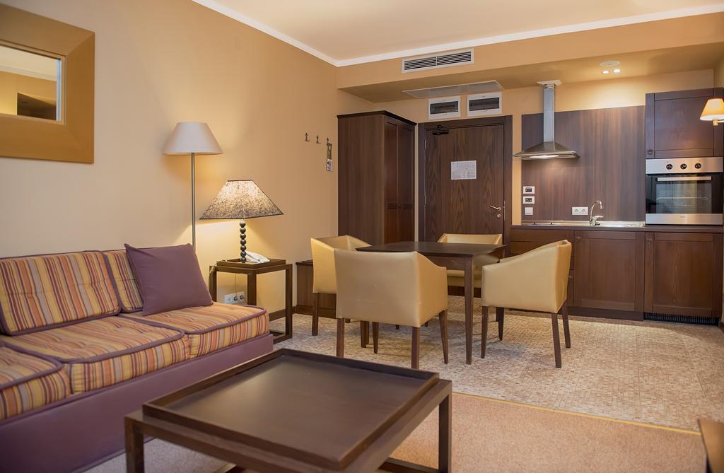 Royal Beach Apartments Pantai Sunny Luaran gambar